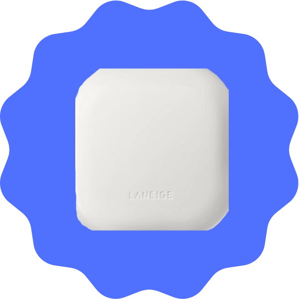A compact of LANEIGE Neo Blurring Powder for oil control and smoothing visible pores